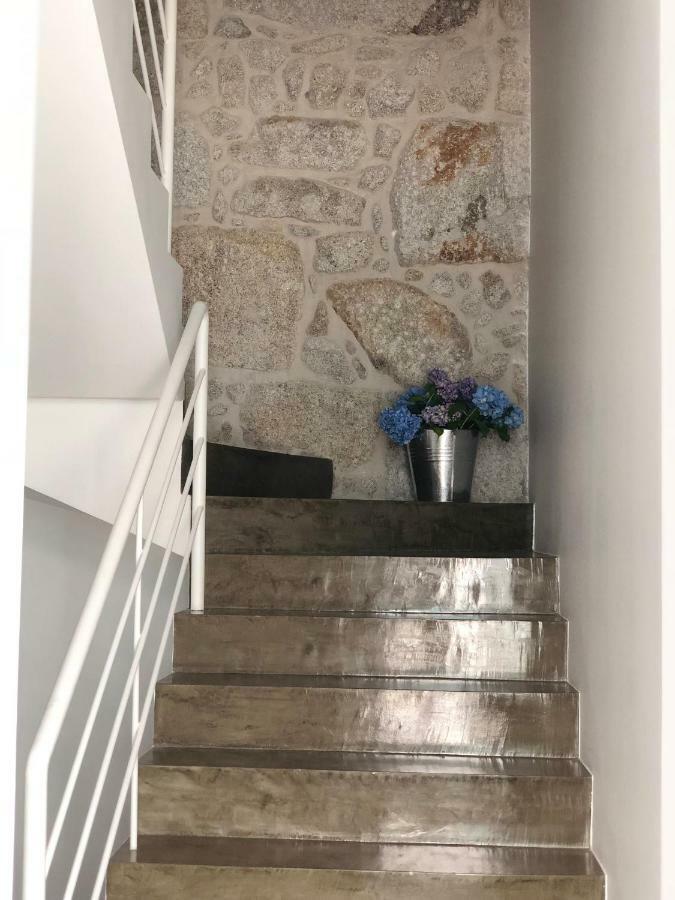 Apartemen 70 m² dengan 1 kamar tidur dan 1 kamar mandi pribadi di Cedofeita Porto Bagian luar foto